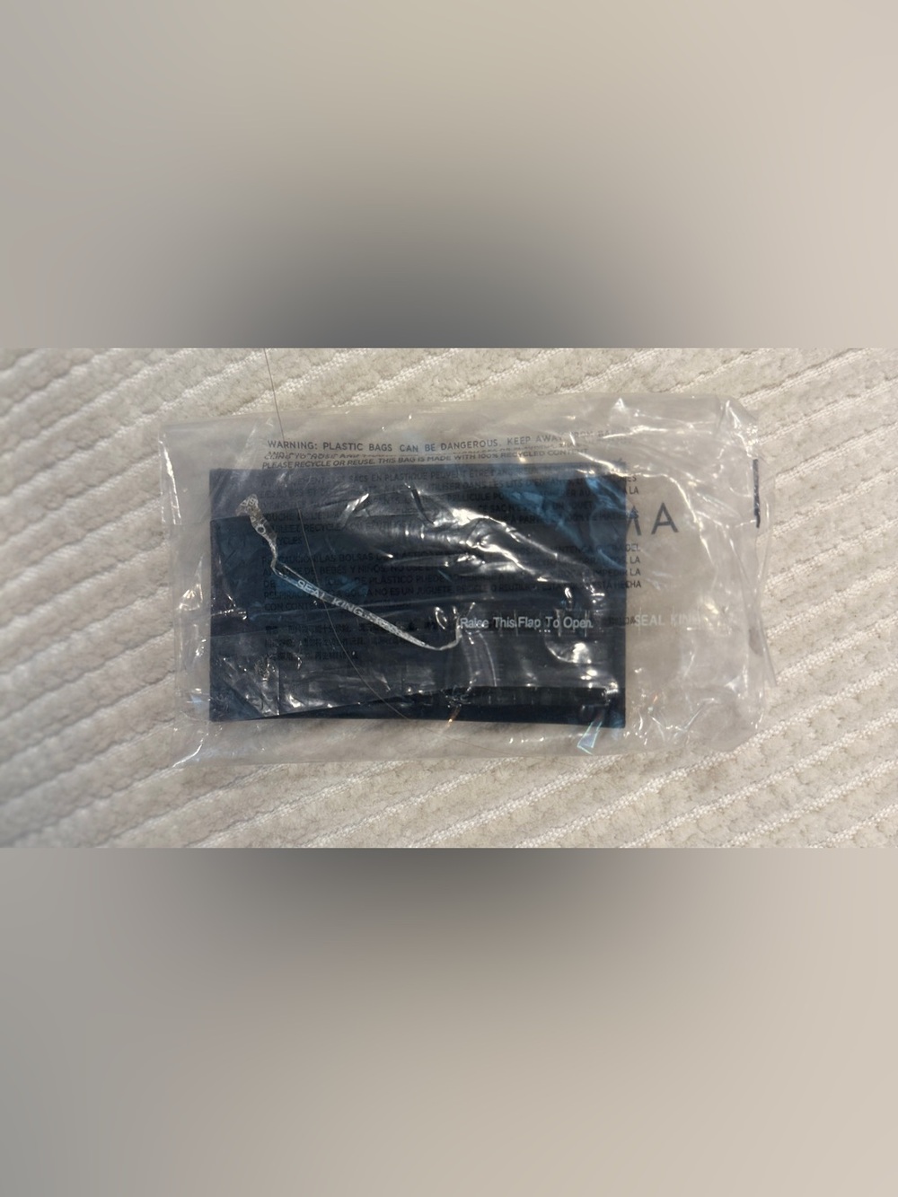 American Eagle Black Logo Credit Card Holder Wallet NWT - Picture 10 of 10